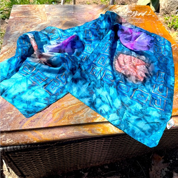 Greek designer inspired 100% silk scarf - Picture 3 of 8